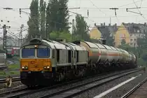 Geballte Dieselpower : Euro Cargo Rail 247 048-2 (Class 77) zieht mit einer weiteren 247 einen gemischten G�terzug am Heimeranplatz vorbei.