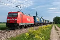 Railion 185 221 war am 12.05.2012 mit diesem Zug um 08:45 kurz nach Tulln Stadt Richtung St. P�lten unterwegs. 