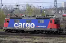 SBB Cargo 421 389-8 vor DGS 95 766 Bremen - Gro�korbetha, fotografiert in Halle Saale am 18.04.2012
