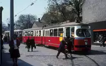 Wien Wiener Stadtwerke-Verkehrsbetriebe (WVB) SL 6 (E1 4815 (Lohnerwerke 1972)) XI, Simmering, Gottschalkgasse / Simmeringer Hauptstraße (Endstation) am 3. Mai 1976. - Scan eines Diapositivs. Kamera: Leica CL.