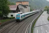 223 066 verl�sst den Bahnhof Immenstadt mit Ziel M�nchen(Hbf.)12.05.2012.Gr�sse an den freundlichen Tf.