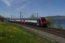 Eine S 2 nach Ziegelbr�cke befindet sich am 28.4.12 bei W�denswil.