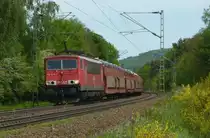155 075-5 ist mti einem Autozug am 14.05.2012 in Landstuhl