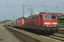 181 214-8 (Mosel) mit 120 106-0) im schlepp zieht den IC 2054 Frankfurt (Main) - Saarbr�cken am 14.05.2012 aus Kaiserslautern