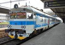 Triebeinheit 460 013-6 + 460-014-4 als Os 2913 Hranice na Moravě/M�hr. Wei�kirchen – Ostrava-Svinov/Ostrau-Sch�nbrunn [S2] – O. hl.n./O. Hbf. – Bohum�n/Oderberg – Česk� Tě��n/Teschen – Čadca/SK; 18.04.2012