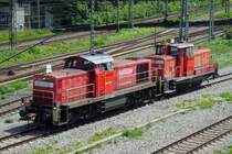 Die 294 786 f�hrt mit 362 878 im Mannheimer Rbf. (25.05.12)