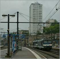 Die beiden Dieselloks BB 67 268 und 67 259 fahren in Dijon Ville ein. 
22. Mai 2012