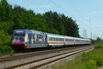 101 101-4 (Europa) ist mit dem IC 2058 Stuttgart - Saarbr�cken am 25.05.2012 in Kindsbach