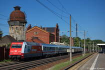 101 081-8  Cewe-Fotobuch  mit dem IC 1923 von Berlin S�dkreuz nach K�ln Hbf in Rathenow. 25.05.2012