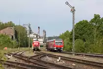 610 014 neben 294 598 in Sulzbach-Rosenberg H�tte. 18.05.2012.