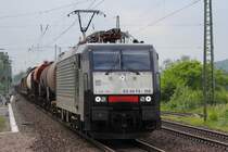189 185 (ES 64 F4 - 158) MRCE in Hochstadt/ Marktzeuln am 01.06.2012.