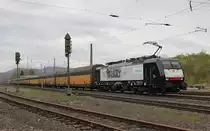 189 150 mit geschlossenen ARS Autotransportwagen in Fahrtrichtung S�den. Aufgenommen am 27.04.2012 in Eschwege West.