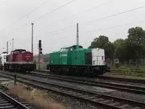 Am 31.05.2012 kam Captrain 102 (Auslieferung an DR 110 369;Umbau in 112 369;Umzeichnung in 202 369;jetzt 203 138) in Stendal an.Im Abstellgleis stand die 202 787 der SETG - Salzburger EisenbahnTransportLogistik GmbH, Salzburg 04 (Auslieferung an DR 110 787;Umbau in 112 787;Umzeichnung in 202 787;Inbetriebnahme als 203 503)und wartete auf neue Auftr�ge.