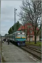 In Kiisa kreuzt unser Zug 235 den Gegenzug 234, welcher von der DR1A 229-1 geschoben wird.
7. Mai 2012