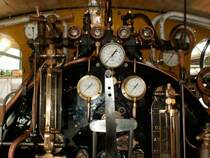 Im F�hrerstand der restaurierten Zahnradlok No.4(SLM 1913)
DFB Werkstatt Chur 11.06.06