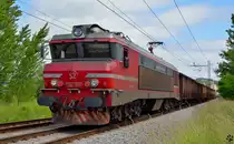 S� 363-031 zieht G�terzug durch Maribor-Tabor Richtung S�den. / 2.6.2012