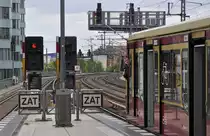 05.0612 , Jannowitzbr�cke Ostausfahrt ; ZAT-Tafeln (Zugabfertigung durch Tf)