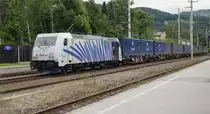  Paul , besser bekannt als Lokomotion 185 661 mit dem Kaindlzug 61826 von H�ttau nach Salzburg-Liefering am 6.6.2012 bei der Durchfahrt in Salzburg-Aigen