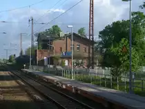 Wieviele Stationen zwischen Stralsund und Berlin ist nach dem R�ckbau,nicht mehr ben�tigter Gleise,ist auch Ferdinandshof kein Bahnhof mehr und nur noch ein Haltepunkt.Aufnahme am 12.Mai 2012 aus dem Zugfenster.