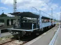 Autotransportwagen im Autoverladebahnhof Berlin Wannsee am 12.Mai 2012.