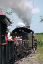 EBT #15 ist mit ihrem Zug unterwegs (Orbisonia, PA, 6.6.09). 