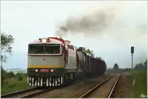 Als Brandbeobachtungszug fuhr am 2.6. 2012 die Diesellok T478.3109 (ZSSKC/Cargo Slovakia 753 109-8) von Vr�tky nach Kremnica und retour, hier bei der Einfahrt in Horn� Stubna.