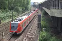 BR 423 502-4 am 7. Juni 2012 zwischen Stuttgart Hauptbahnhof und Bad Cannstatt kurz vor dem Rosensteintunnel