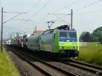 BLS -485 017-8 mit G�terzug unterwegs bei Bettenhausen/BE am 19.05.2012