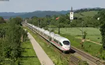 403 002-9  Hansestadt L�beck  und 034-2  Offenburg  als ICE *** (**-Basel SBB) bei Denzlingen 28.5.12