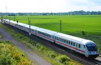 IC 2046 von Leipzig nach K�ln, auf der Neubaustrecke zwischen Leipzig/Messe und Flughafen Leipzig/Halle. (09.06.2012)