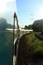 Blick auf den D 315 am 05.06.12 in der Kurve von M�llern auf der Karawankenbahn.
Aufgenommen wurde dieses Bild aus einem slowenischen ABl mit �ffnungsbaren Fenstern.
