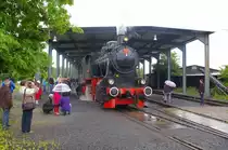 Gro�er Ansturm trotz Nieselregens herrschte am 7.6.2012 beim Hessencourier in Kassel, hier wenige Minuten vor der Abfahrt nach Naumburg.