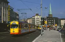 Duisburg Tw 1051 wendet in M�lheim am Berliner Platz, 14.05.1986.