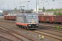 Ein seltener Gast auf der KBS 430. Hectorail 241 008 durch Paderborn am Abend des 05/06/12 Richtung Soest unterwegs.