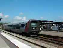 Regionstog - Lollandsbanen: IC2 FS 1146 + MF 1046 Nykøbing F am 8. Juni 2012. - Dieser Zug fährt auf der Bahnstrecke zwischen Nykøbing Falster und Nakskov (auf der Insel Lolland).