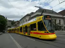 Tango mit der Betriebsnummer 158 auf der Linie 10 f�hrt den Steinenberg hinauf zur Haltestelle Bankverein. Die Aufnahme stammt vom 09.06.2012.