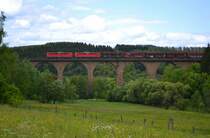 Am Nachmittag des 9. Juni 2012 um 14:49 Uhr konnte ich den Kohlezug GM 48700 mit einer 140er Doppeltraktion auf dem Rudersdorfer Viadukt fotografieren.