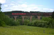 Am Nachmittag des 9. Juni 2012 um 14:49 Uhr konnte ich den Kohlezug GM 48700 mit einer 140er Doppeltraktion auf dem Rudersdorfer Viadukt fotografieren.