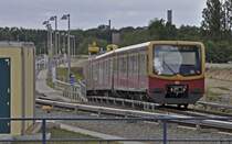 05.06.12 , Ostkreuz, Sdausfahrt, nach der Ausfahrt fhrt der  Vollring  hinab zur Unterfahrung des neuen Kreuzungsbauwerkes der knftigen Sdkurve