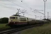 Bei 103 235-8 war dann der Wettergott nicht mehr gn�dig,P�nktlich zur Durchfahrt in Sildemow hat die Sonne tsch�ss gesagt.10.06.2012