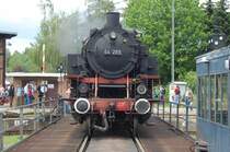 BR 64 289 am 10. Juni 2012 im sddeutschen Eisenbahnmuseum auf der Drehscheibe