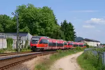 643 050 + 643 047 als RB 30 nach Ahrbr�ck bei der Einfahrt in Ahrweiler am 27.05.2012