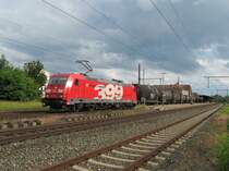 185 399-3 zieht am 11. Juni 2012 einen Kesselwagenzug durch Kronach.