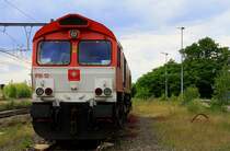 Die Class 66 PB12  Marleen  von Crossrail steht in Montzen-Gare(B) bei Wolken am 10.6.2012.