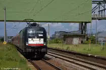 ES 64 U2 - 037 (182 537-1) MRCE Dispolok GmbH f�r DB Regio AG - Regio S�dost - Erfurt mit der RB20 (RB 16320) von Halle(Saale)Hbf nach Eisenach in Leuna Werke S�d. 12.06.2012
