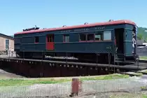 EBT Triebwagen M-1 auf der Drehscheibe (Orbisonia, PA, 6.6.09)