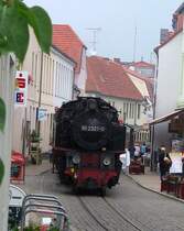 99 2321 in der Mollistra�e Bad Doberan, 16.06.06