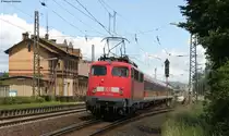 RB 15056 (Gie�en-Treysa) mit Schublok 110 432-2 in Niederwalgern 8.6.12