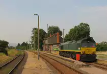 Ascendos Rail Leasing DE 63 (92 80 1266 063-7 D-HGK) wartete am 19.06.2012 im Bf Emleben auf Kesselwagen aus dem angrenzenden Tanklager, um diese dann in Richtung Berlin zu bef�rdern.