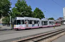 Vollwerbezug auf der Linie 17 kurz nach der Haltestelle Heuwaage. Be 4/8 247 mit der Evian Werbung und der B4 mit der Vollwerbung f�r das U-Abo. Die Aufnahme stammt vom 16.06.2012.